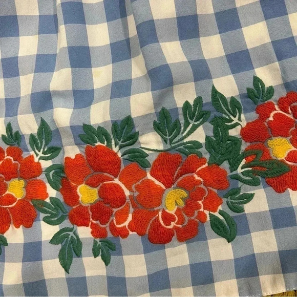 THML Blue Gingham Checkered Off Shoulder Top Women’s Small Floral Detail EUC - Picture 5 of 11